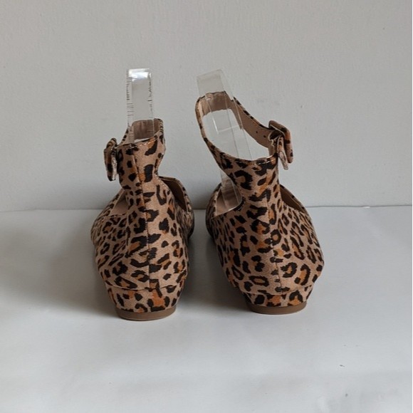Refresh Women's Cheetah Print Wedge Ankle Strap Flats Size 9.5 - Picture 4 of 7